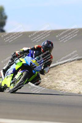 media/Sep-21-2025-TrackDaz (Sun) [[277c75b276]]/B Group/1220pm (Turn 2)/